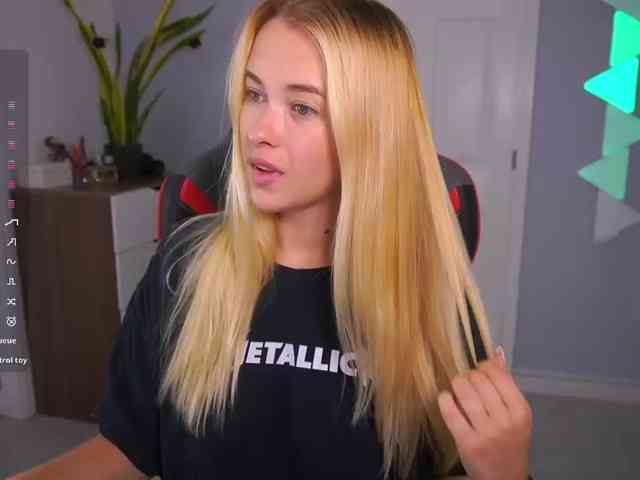 DanikaDillan