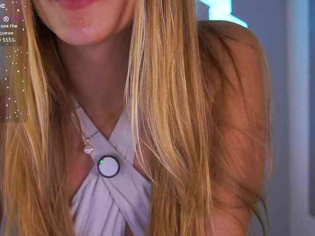 DanikaDillan webcam