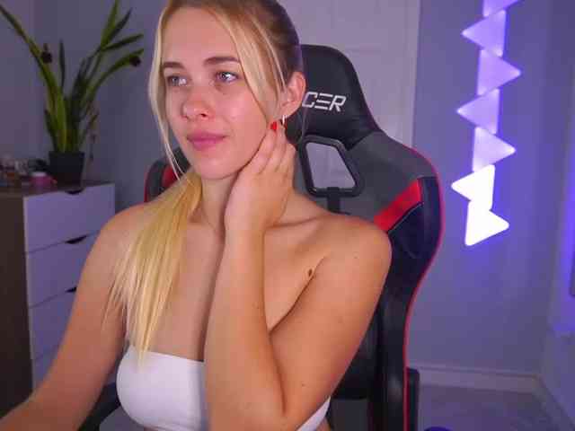 DanikaDillan