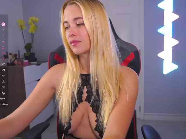 DanikaDillan
