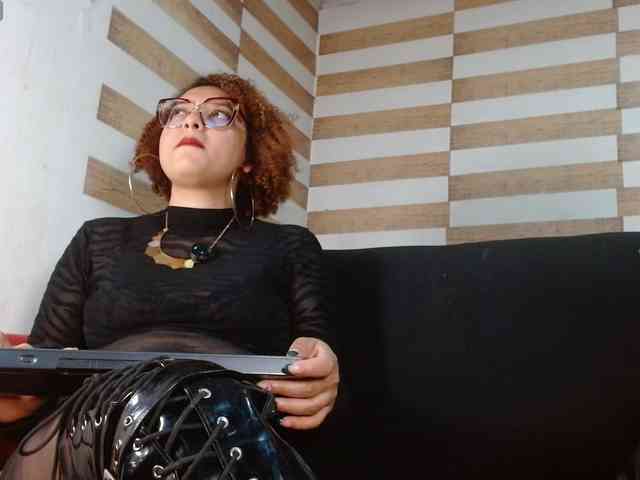 MissVioleta webcam