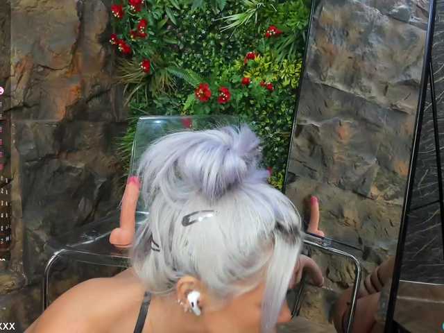 DiamondJo live cam on BongaCams