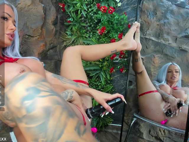 DiamondJo live webcam show