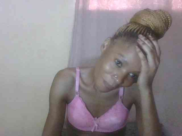 Sweetpetite254 webcam