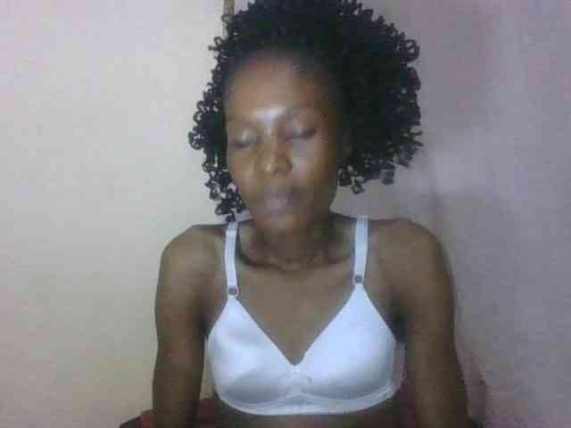 Sweetpetite254 webcam