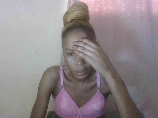 Sweetpetite254 webcam