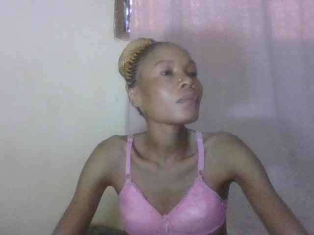 Sweetpetite254 webcam