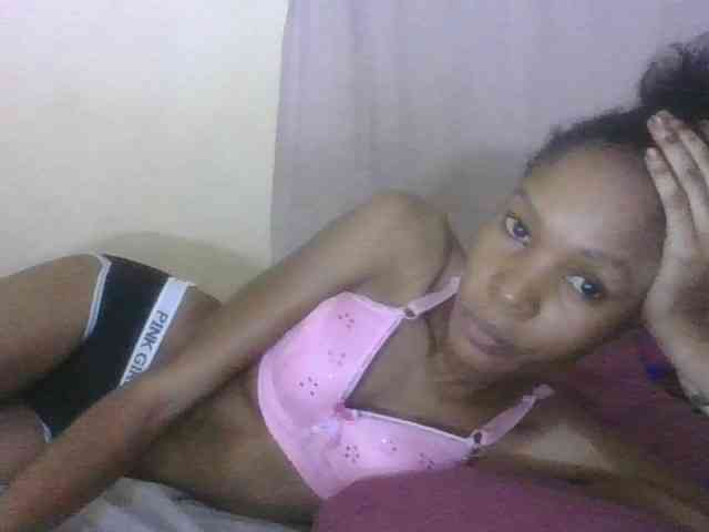 Sweetpetite254 webcam