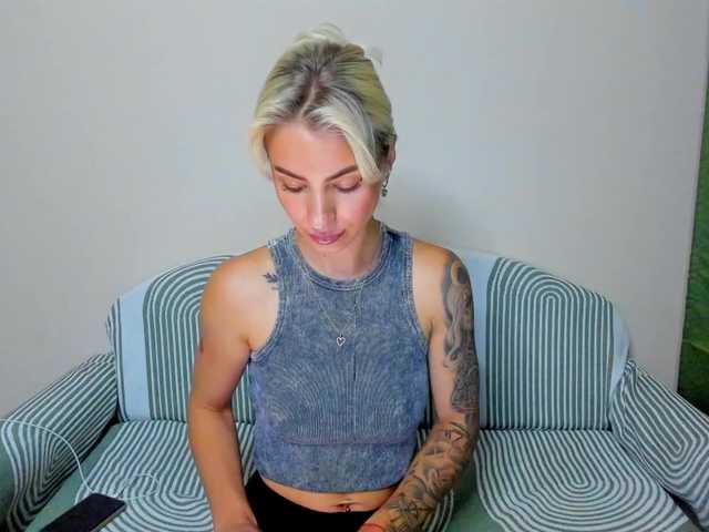 Gaichka live cam on BongaCams