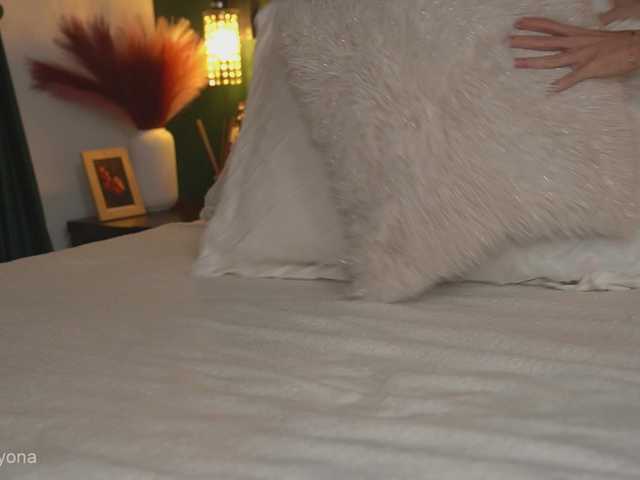 alyonaqueen's BongaCams show and profile