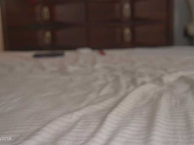 alyonaqueen live cam on BongaCams