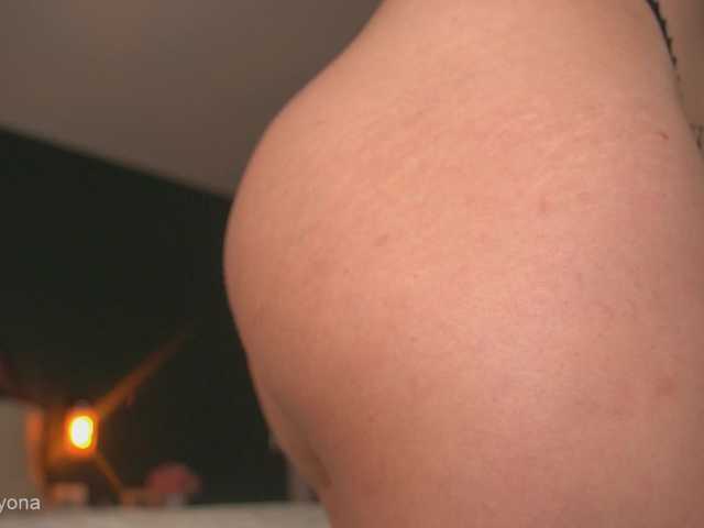 Sex chat gratuit in direct cu alyonaqueen pe BongaCams
