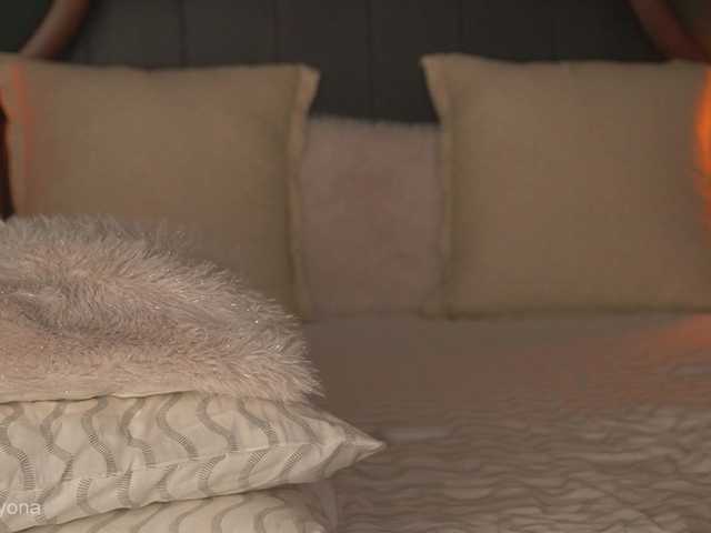 alyonaqueen live cam on BongaCams