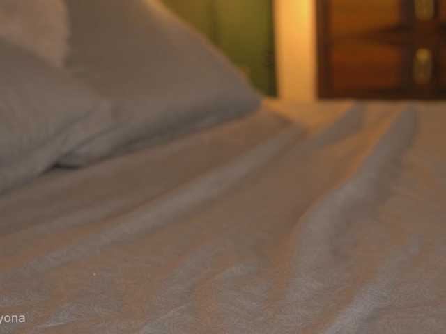 alyonaqueen live cam preview