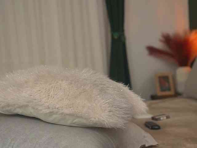alyonaqueen webcam