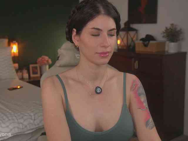 alyonaqueen webcam