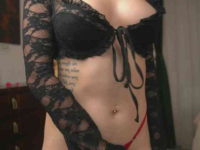 alyonaqueen webcam