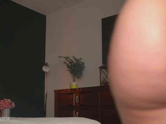 alyonaqueen webcam