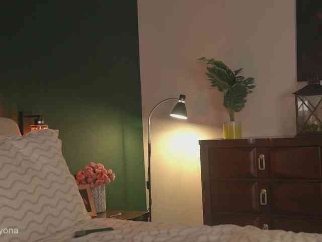 alyonaqueen webcam