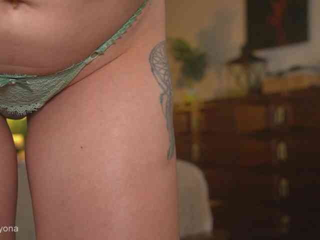 alyonaqueen webcam
