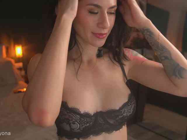 alyonaqueen