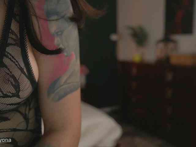 alyonaqueen webcam