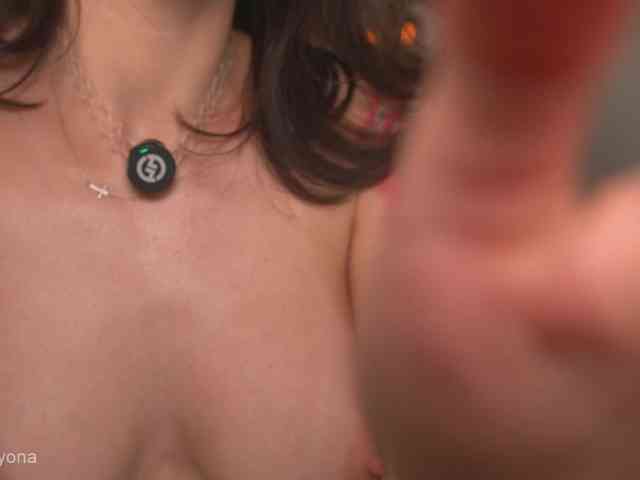 alyonaqueen webcam