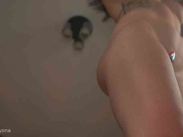 alyonaqueen webcam