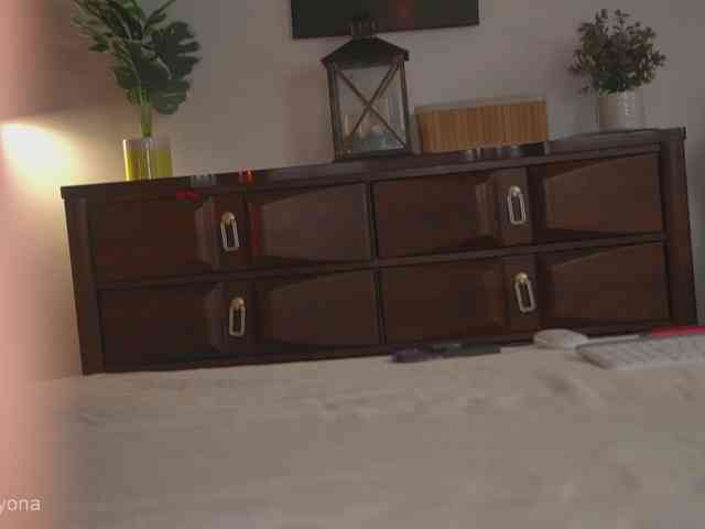 alyonaqueen webcam