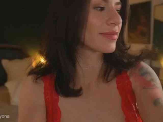 alyonaqueen webcam