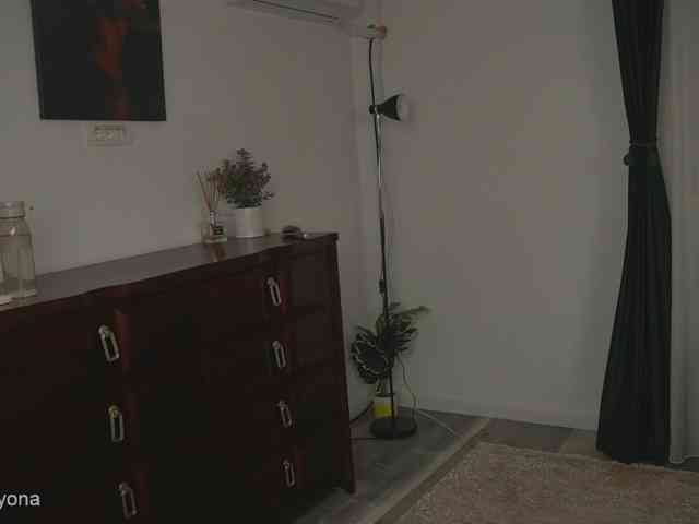 alyonaqueen webcam