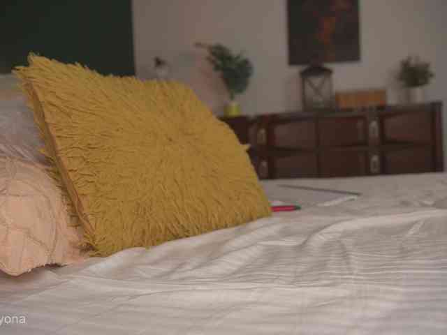 alyonaqueen webcam