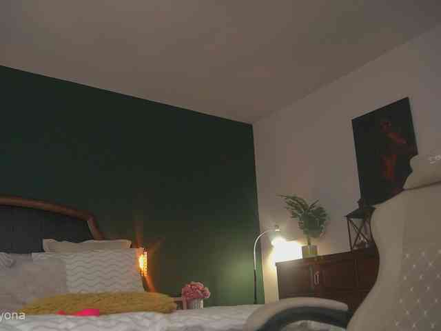 alyonaqueen webcam
