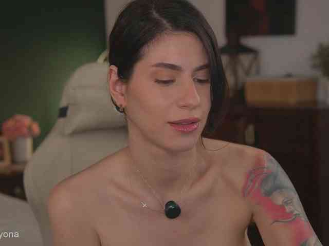 alyonaqueen