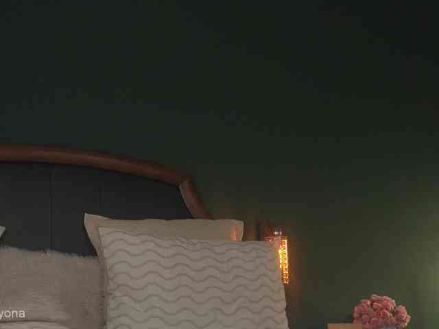 alyonaqueen webcam