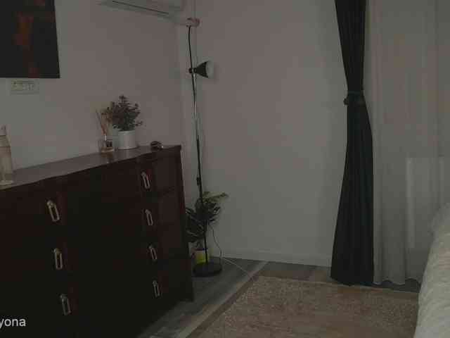 alyonaqueen webcam