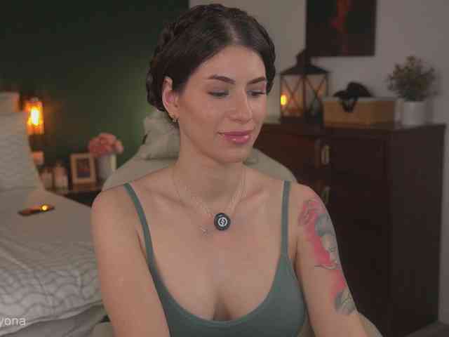 alyonaqueen webcam