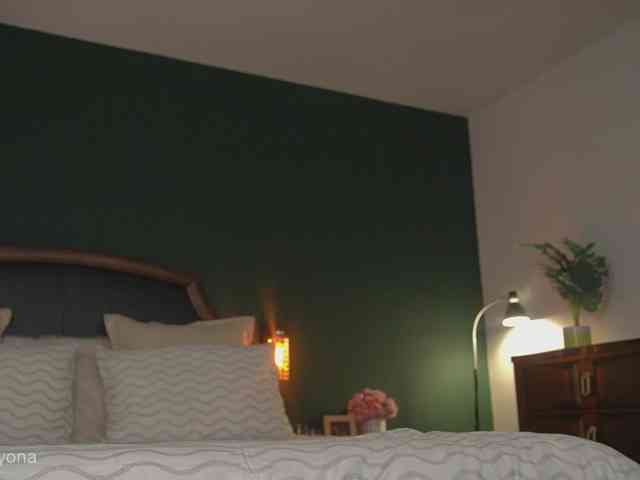 alyonaqueen webcam