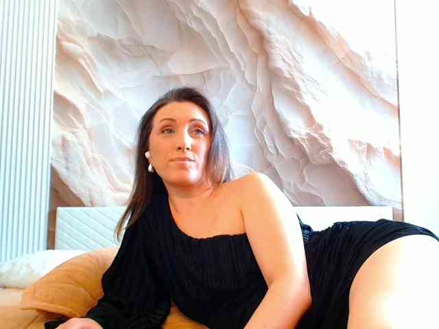 Lola-Nelson Live Webcam on BongaCams
