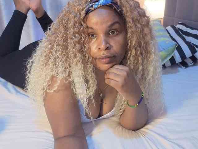 horny-princess webcam