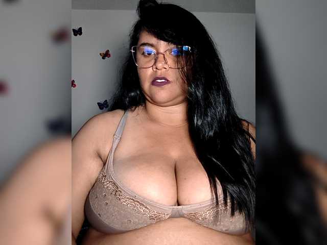 CandyBrowm's BongaCams show and profile