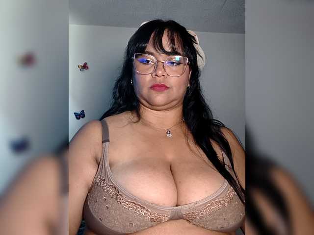 CandyBrowm's BongaCams show and profile