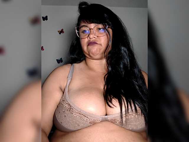 CandyBrowm's BongaCams show and profile