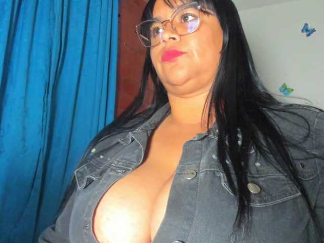 CandyBrowm live cam on BongaCams