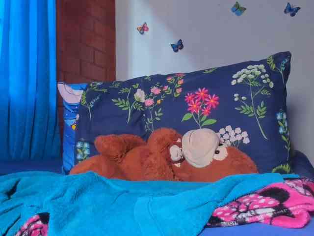 CandyBrowm webcam