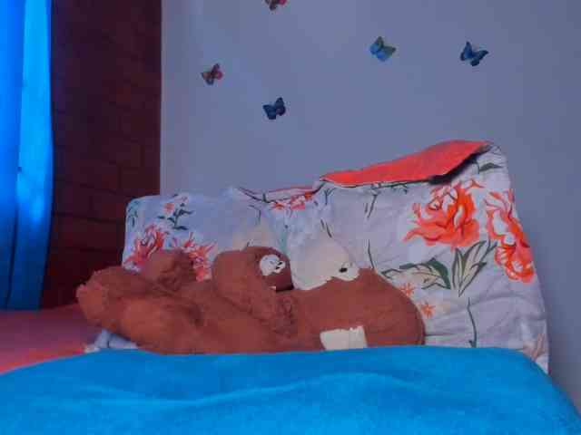 CandyBrowm webcam