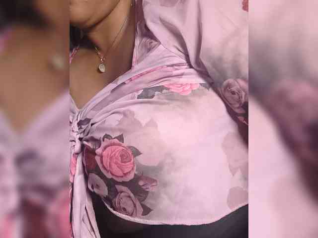 CandyBrowm webcam