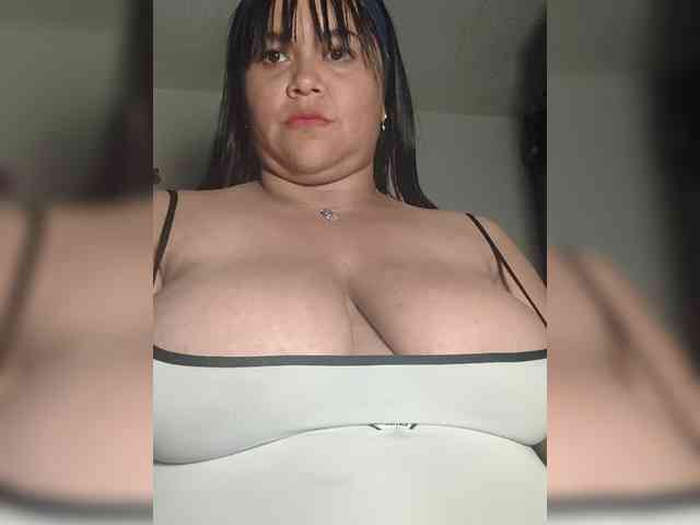 CandyBrowm webcam
