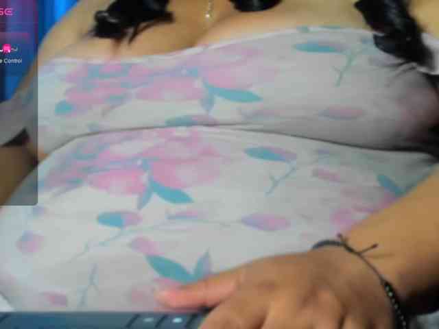 CandyBrowm webcam
