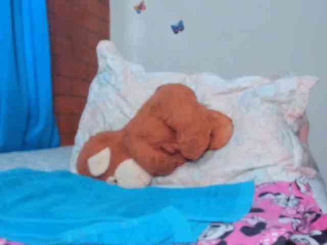 CandyBrowm webcam